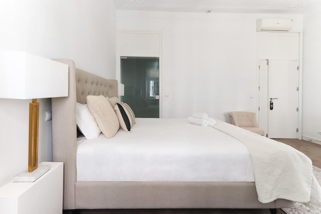 Chiado Prime Suites By Homing Lisboa Eksteriør billede